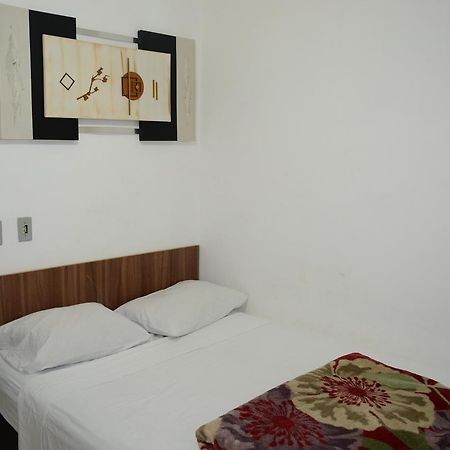 Lize Hotel กังปินาส ภายนอก รูปภาพ